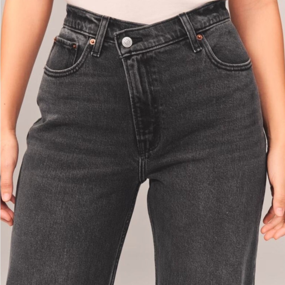 Abercrombie 90s relaxed Jean high rise with cross cross waistband - Picture 3 of 6